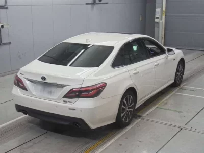 Toyota CROWN  с аукциона в Японии