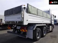 Isuzu GIGA лот № 8584 оценка 3.5  с аукциона в Японии 1