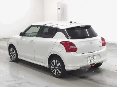 Suzuki SWIFT  с аукциона в Японии