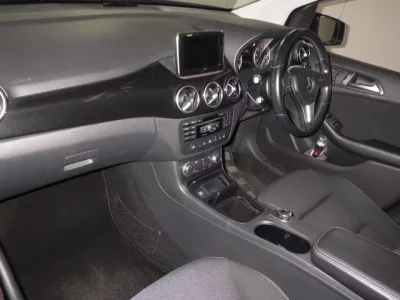 Mercedes-Benz B CLASS