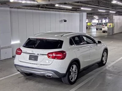 Mercedes-Benz GLA CLASS