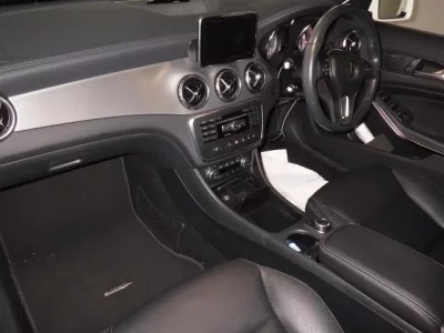 Mercedes-Benz GLA CLASS