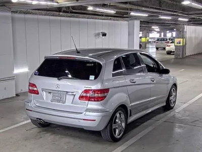 Mercedes-Benz B CLASS  с аукциона в Японии