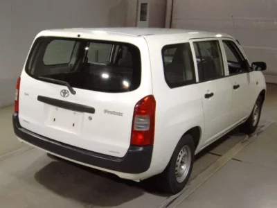 Toyota PROBOX  с аукциона в Японии