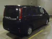 Toyota NOAH лот № 7017 оценка 3.5  с аукциона в Японии 1