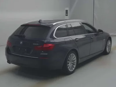 BMW 5-Series  с аукциона в Японии