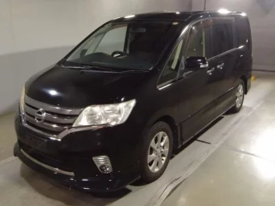 Nissan SERENA  с аукциона в Японии