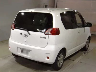 Toyota PORTE  с аукциона в Японии