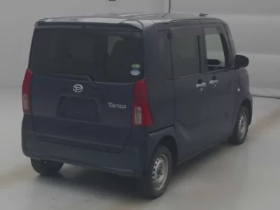 Daihatsu TANTO  с аукциона в Японии