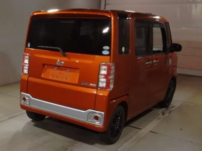 Daihatsu WAKE  с аукциона в Японии
