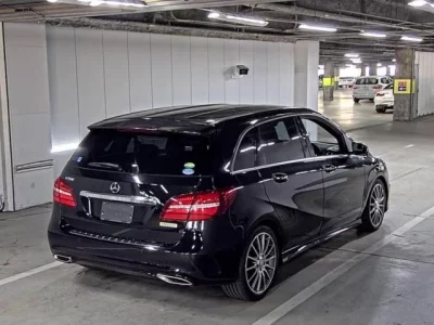 Mercedes-Benz B CLASS