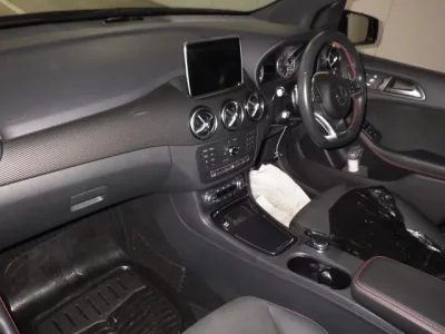 Mercedes-Benz B CLASS