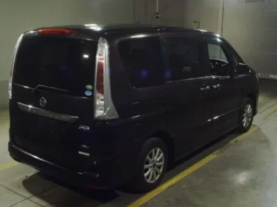 Nissan SERENA  с аукциона в Японии