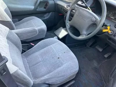 Toyota ESTIMA  с аукциона в Японии