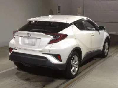 Toyota C-HR  с аукциона в Японии