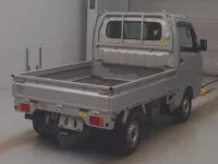 Nissan CLIPPER TRUCK лот № 3056 оценка RA  с аукциона в Японии 1