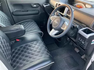 Daihatsu WAKE  с аукциона в Японии