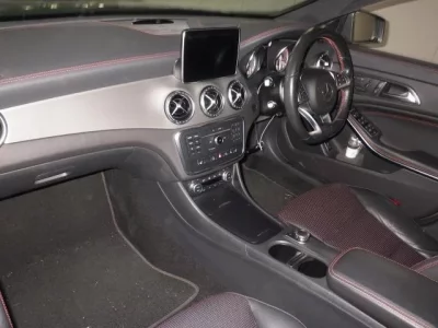 Mercedes-Benz CLA CLASS