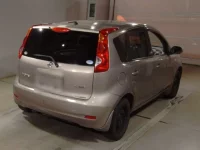 Nissan NOTE лот № 7053 оценка 3  с аукциона в Японии 1