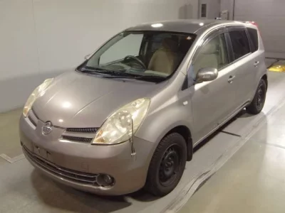 Nissan NOTE  с аукциона в Японии