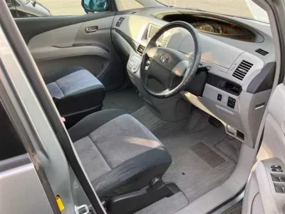 Toyota ESTIMA  с аукциона в Японии