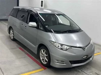 Toyota ESTIMA  с аукциона в Японии