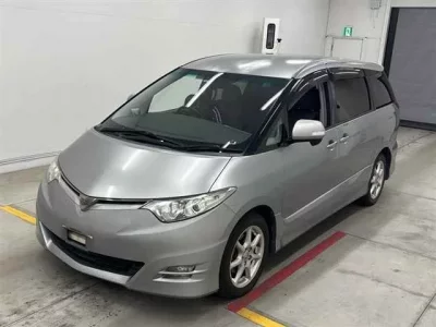 Toyota ESTIMA  с аукциона в Японии