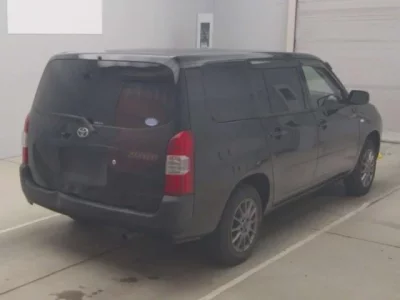 Toyota SUCCEED  с аукциона в Японии