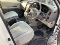 Toyota HIACE лот № 90087 оценка 3.5  с аукциона в Японии 2