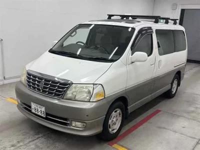 Toyota HIACE  с аукциона в Японии