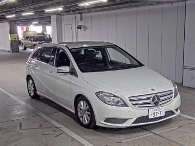 Mercedes-Benz B CLASS
