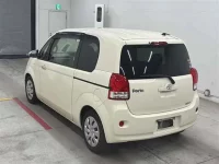 Toyota PORTE лот № 90092 оценка 4  с аукциона в Японии 1