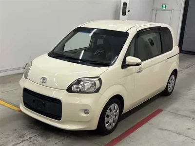Toyota PORTE  с аукциона в Японии
