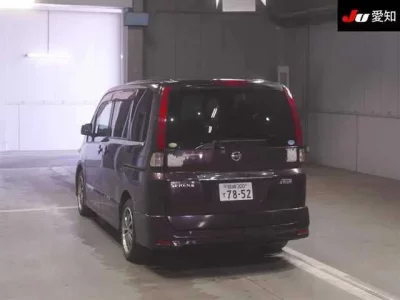 Nissan SERENA  с аукциона в Японии