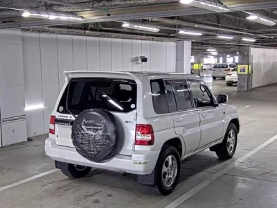 Mitsubishi PAJERO IO