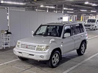Mitsubishi PAJERO IO