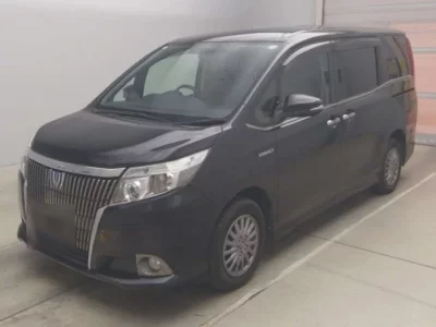 Toyota ESQUIRE  с аукциона в Японии