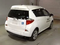 Toyota RACTIS лот № 7080 оценка 3.5  с аукциона в Японии 1