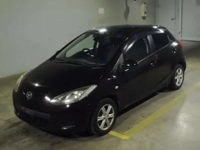 Mazda DEMIO  с аукциона в Японии