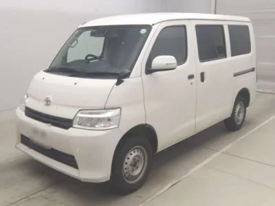 Toyota TOWN ACE VAN  с аукциона в Японии
