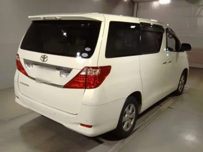 Toyota ALPHARD  с аукциона в Японии