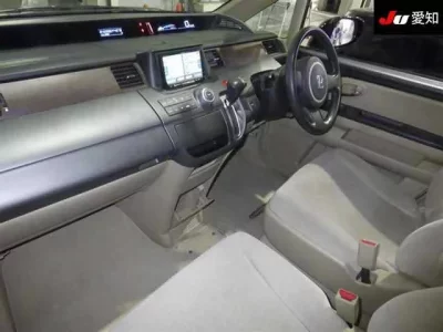 Honda STEP WAGON  с аукциона в Японии