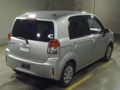 Toyota SPADE  с аукциона в Японии