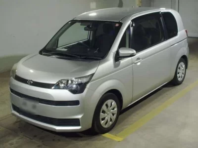 Toyota SPADE  с аукциона в Японии