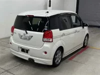 Toyota PORTE лот № 90138 оценка 4  с аукциона в Японии 4