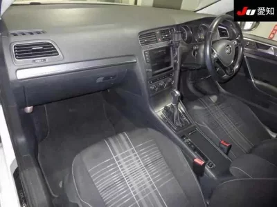Volkswagen GOLF VARIANT  с аукциона в Японии