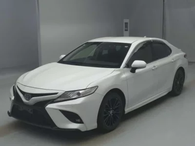 Toyota CAMRY  с аукциона в Японии