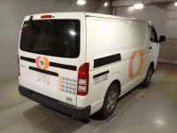 Toyota HIACE VAN лот № 7108 оценка R  с аукциона в Японии 1