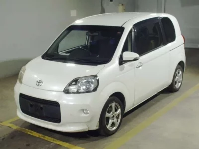 Toyota PORTE  с аукциона в Японии