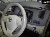 Toyota ISIS лот № 183 оценка 3  с аукциона в Японии 4